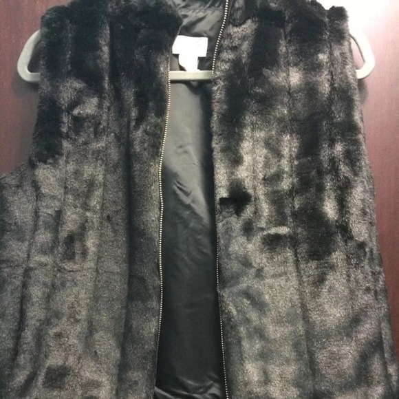 Anne Taylor LOFT faux fur vest