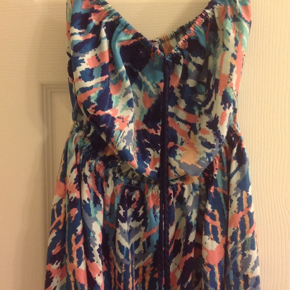 A beautiful Ocean club dress (From Ireland) - Picture 2 of 3