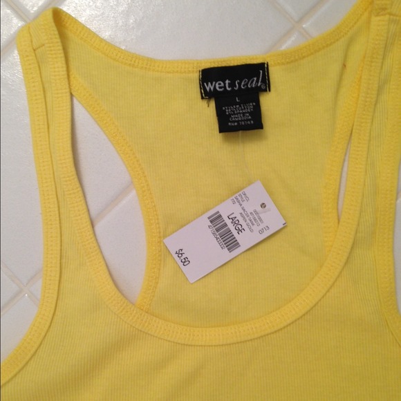 NWT Yellow Ribbed Razor Back Tank - Picture 4 of 4