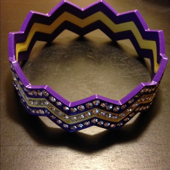Chevron Style Bangle Bracelet