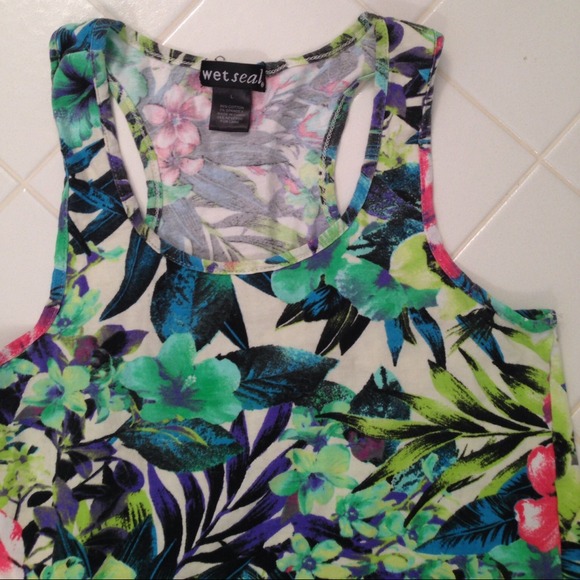 Floral Print Razor Back Tank - Picture 4 of 4