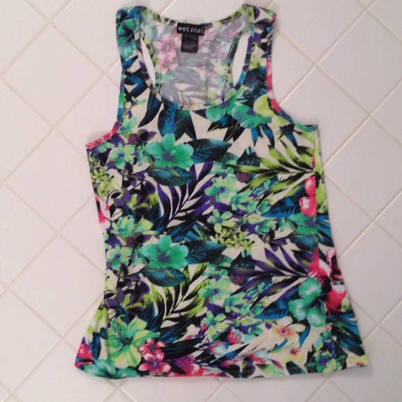 Floral Print Razor Back Tank - Picture 2 of 4