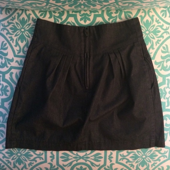 Unique denim High Waisted skirt - Picture 2 of 3