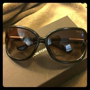 Tom Ford "Raquel" Oversized Sunglasses