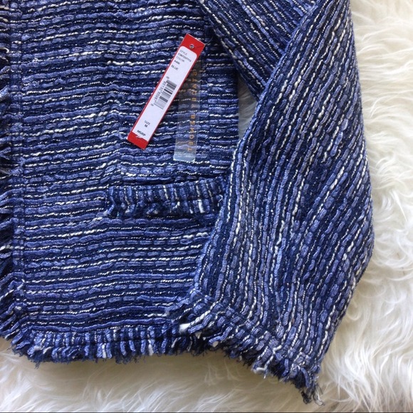 🚫SOLD 🚫Alice + Olivia Kidman Blazer - Picture 4 of 4