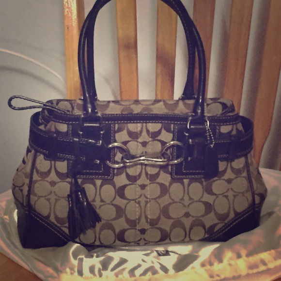 Mint condition Coach Purse - Picture 1 of 4