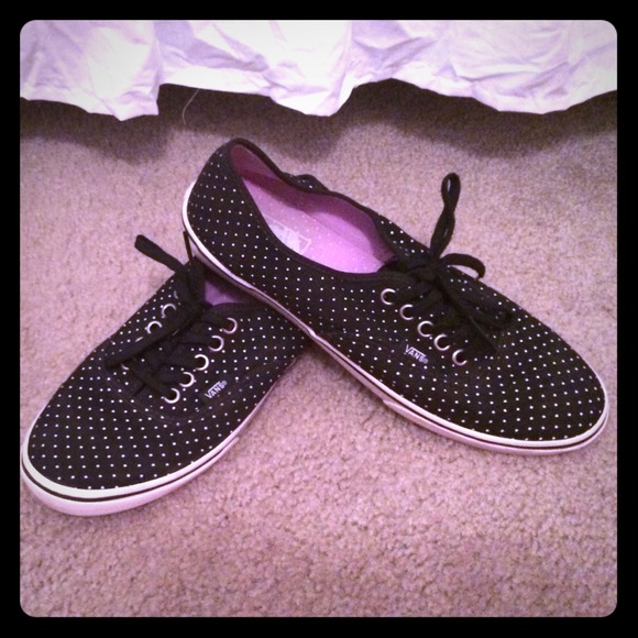 Black with white polka dots !