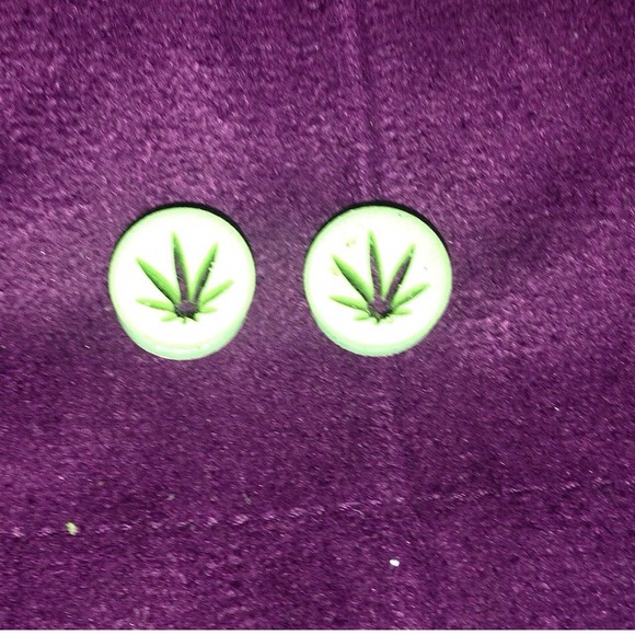 Weed gauges