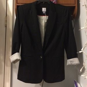 ⛔️SOLD⛔️ Black blazer with striped lining