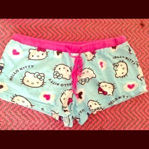 🔶🔶SOLD🔶🔶🔶HELLO KITTY sleeping shorts