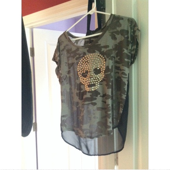Camo skull shirt