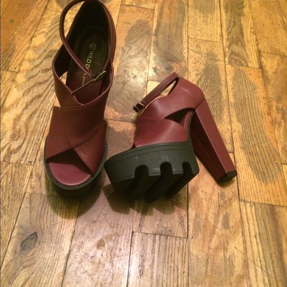 Matte Red Platform Booties - Picture 3 of 4