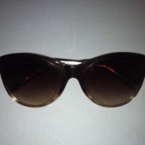 !!!SOLD!!!  Tory Burch TY7032 Brown Sunglasses