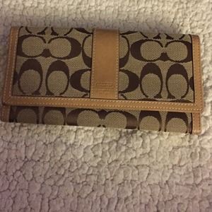 Signature Coach Wallet