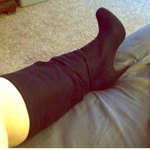 ShoeDazzle knee high black boots