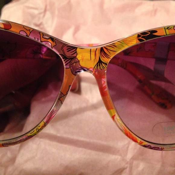 Handmade 3D floral sunglasses! Adorable! - Picture 4 of 4