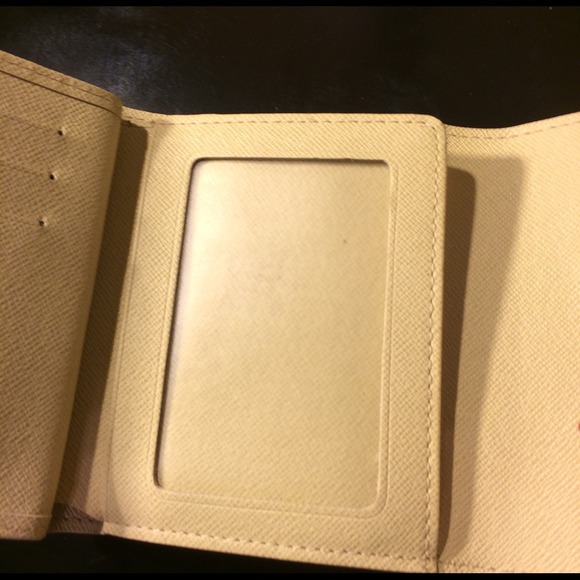 LV extra pics SOLD - Picture 3 of 4