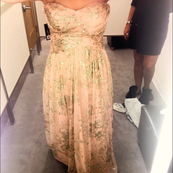 VERY beautiful prom/gown