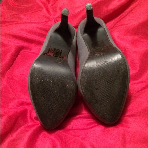 Grey pumps - Picture 4 of 4