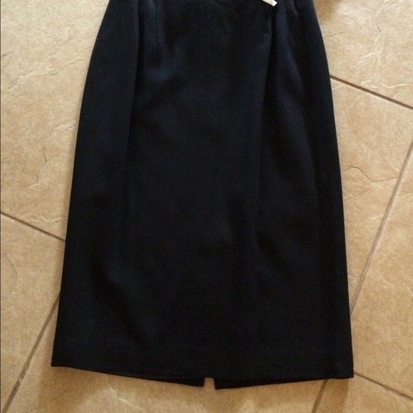 NWT 100% virgin wool high waisted skirt