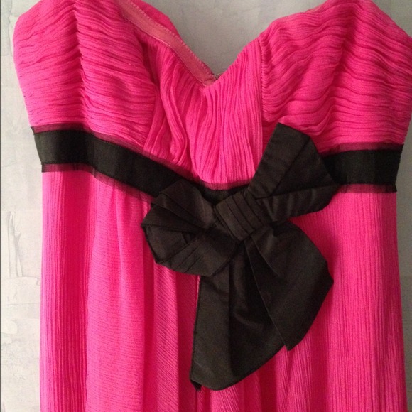 Bcbgmaxazria fushia strapless bow dress