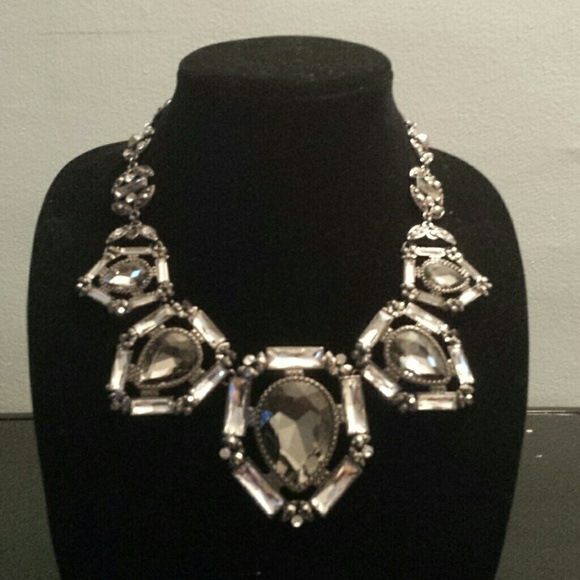 ⚡⚡GORGEOUS TRACI LYNN Necklace⚡⚡