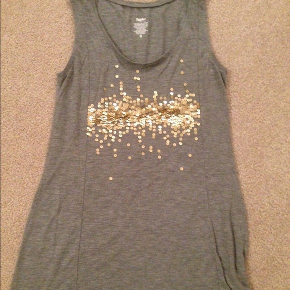 Grey tank