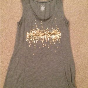 Grey tank