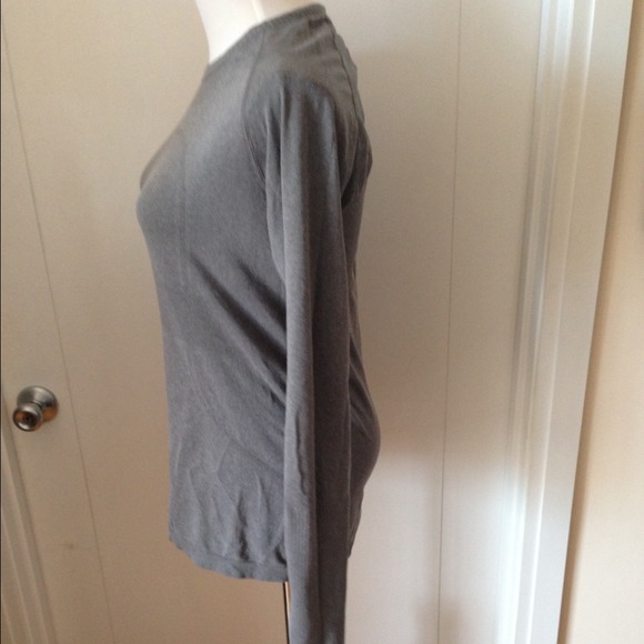 Lululemon running shirt - Picture 2 of 4