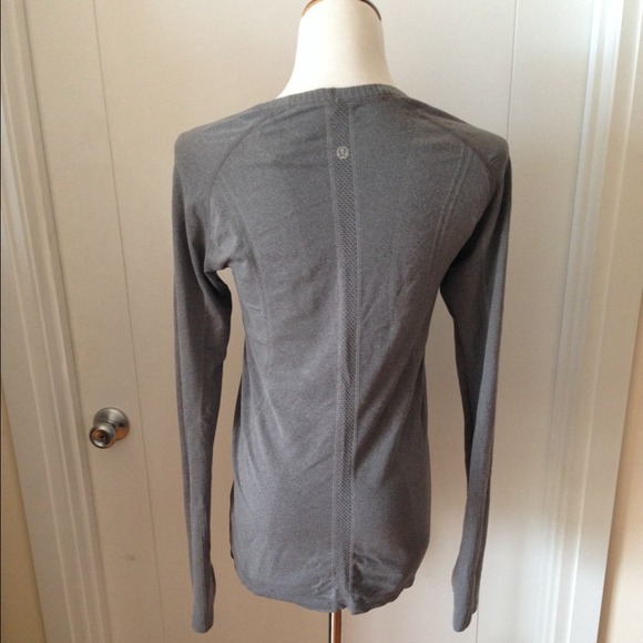 Lululemon running shirt - Picture 3 of 4