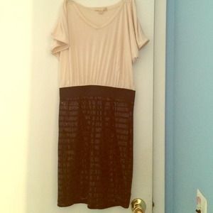 Dress . Medium