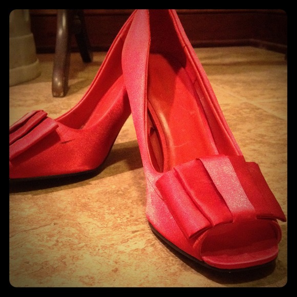 Red Satin Peep Toe Shoes - Picture 1 of 3
