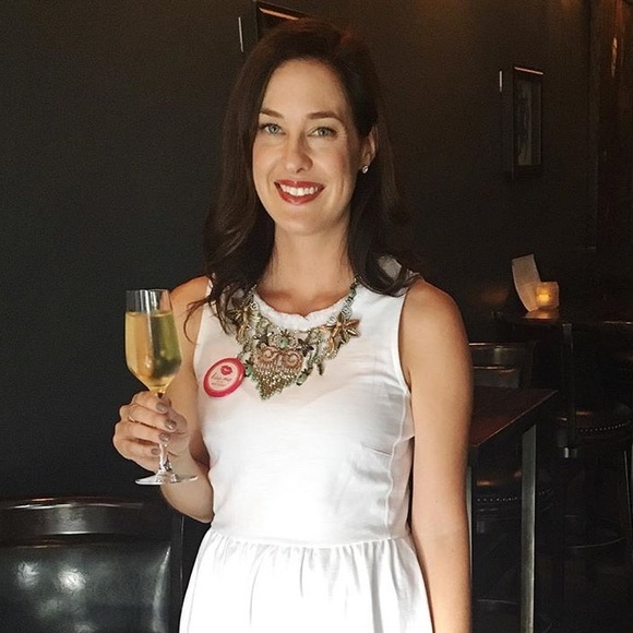 Meet Your Posher, Emily! - Picture 3 of 4