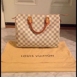 Louis Vuitton Speedy 30