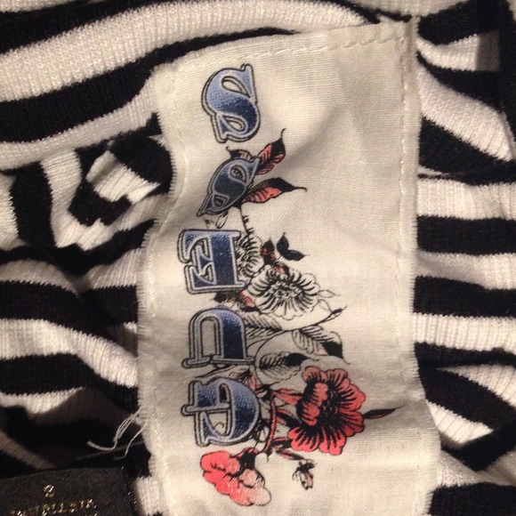 Guess Convertible Top - Picture 2 of 2