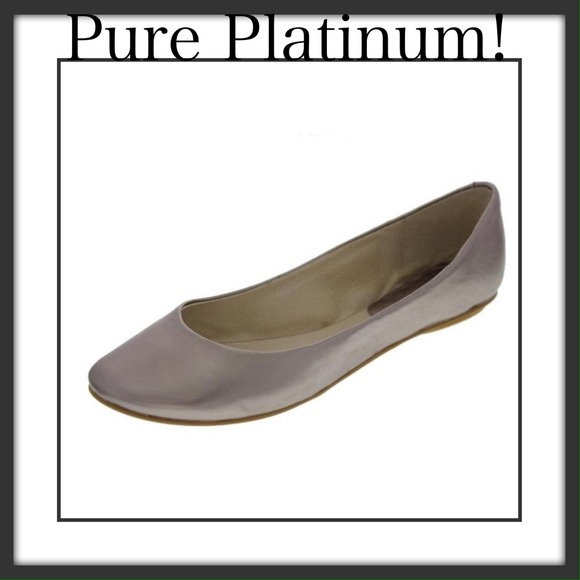 Kenneth Cole Platinum Silver Flats!
