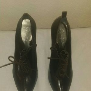 Flash Sale! Classic JS lace heels