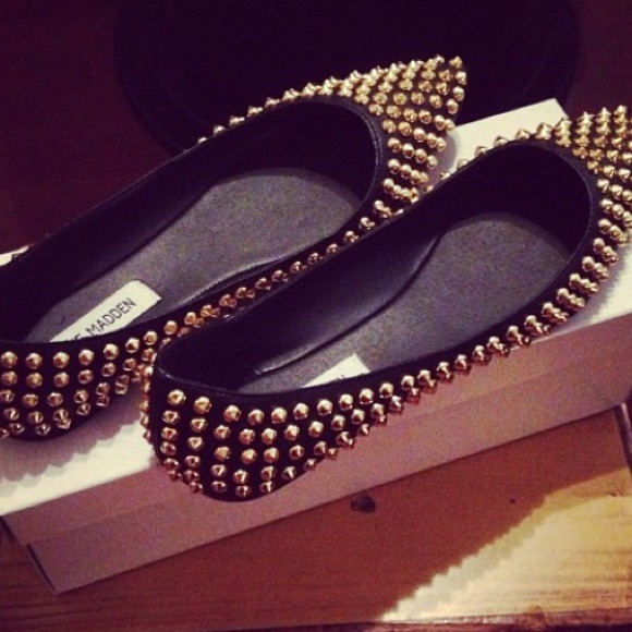 Steve Madden "extraa" studded flats