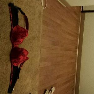 Black & red paisley Bra