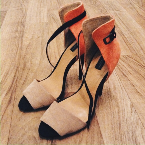 ZARA BASIC COLORBLOCK SANDALS US 7.5