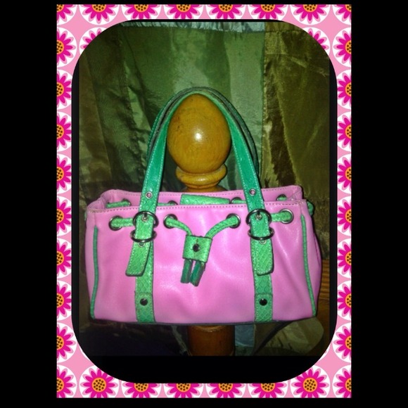 ✨Price Drop✨ Pink and Green Tommy Hilfiger purse