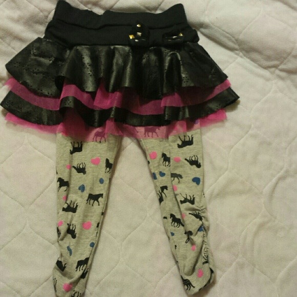 Xs 4/5 outfit - Picture 3 of 3