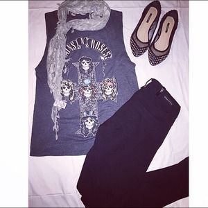 Guns N roses top