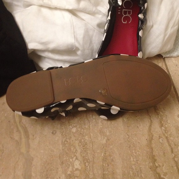 BCBG polka dot shoes SOLD - Picture 2 of 3