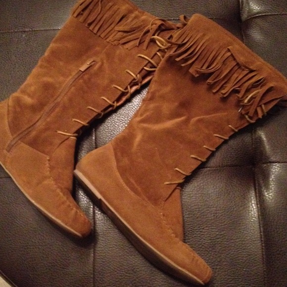 Moccasin Boots