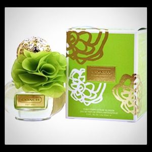Coach Eau De Parfum spray!