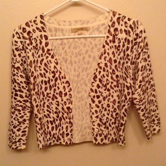 Forever 21 Sweaters - 💖Cheetah Cardigan💖