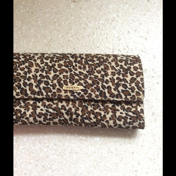 Fossil wallet