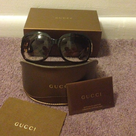 Lovely Gucci shades! Brown w/ Swarovski  crystals