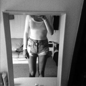 Brandy Melville crop top